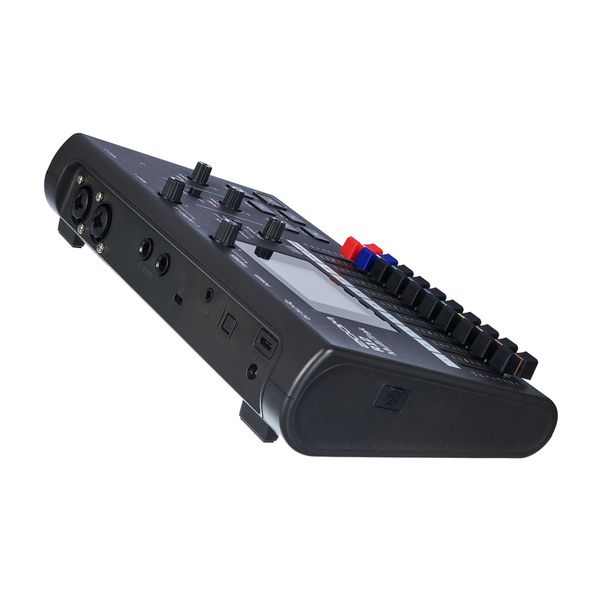Zoom R12