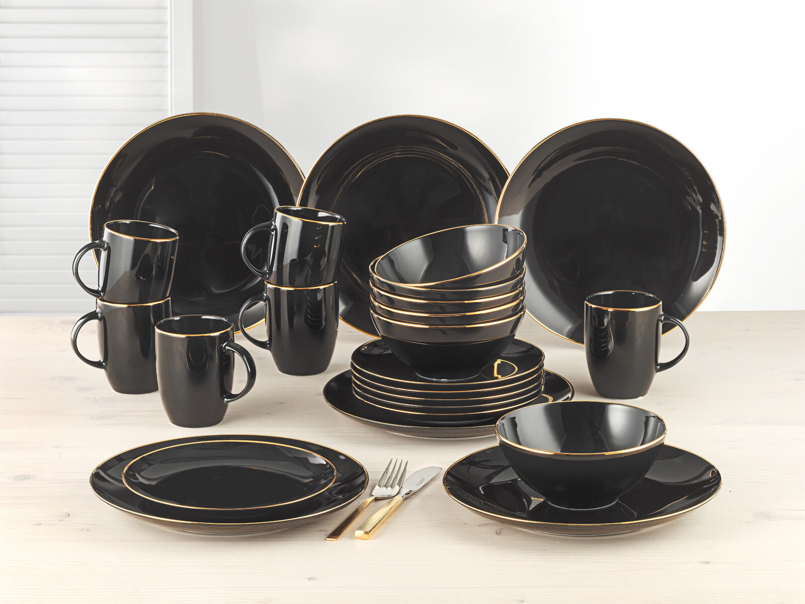 Kombiservice Glamour Black 24 tlg. Porzellan schwarz-goldfarbig