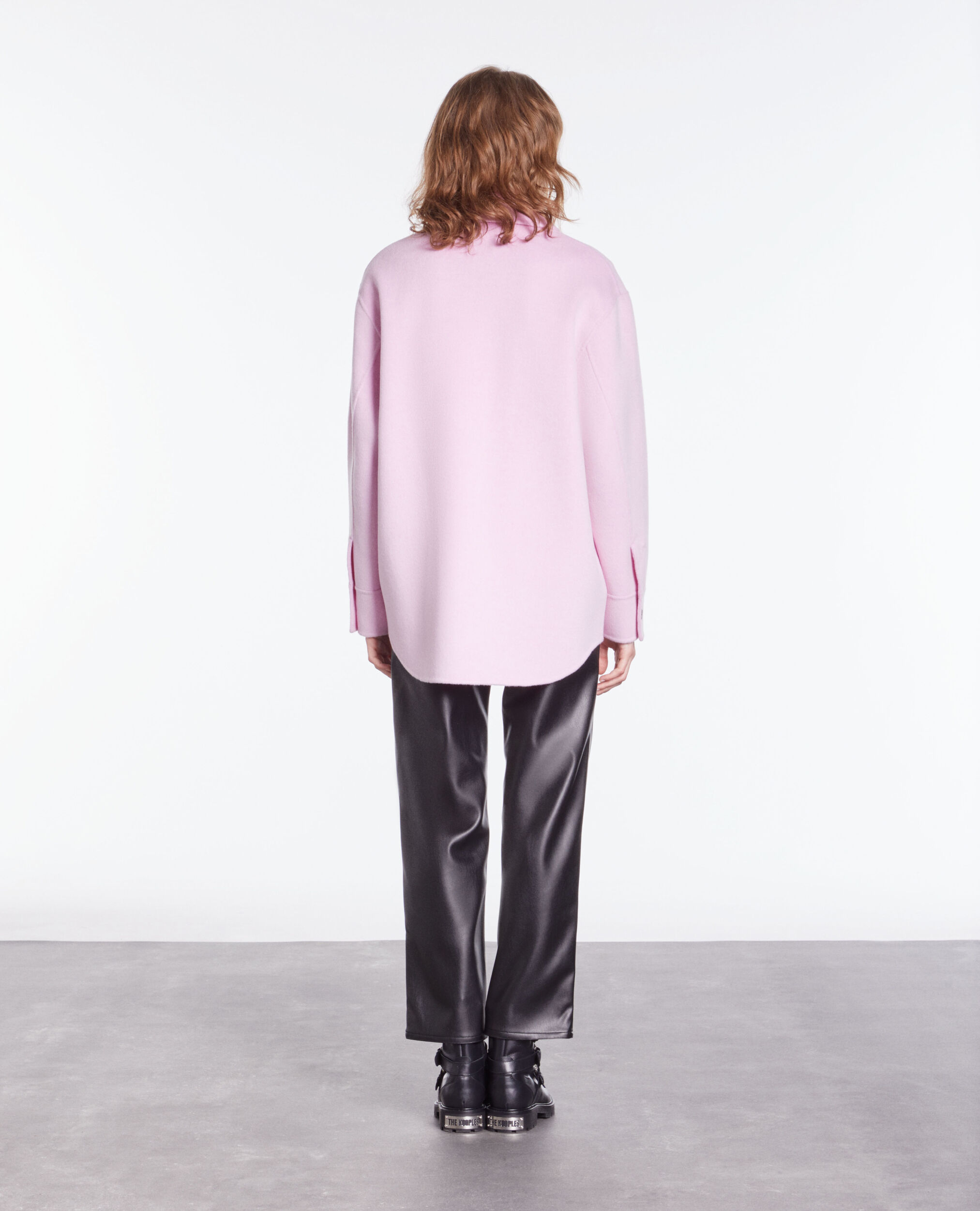 Veste type surchemise rose en laine