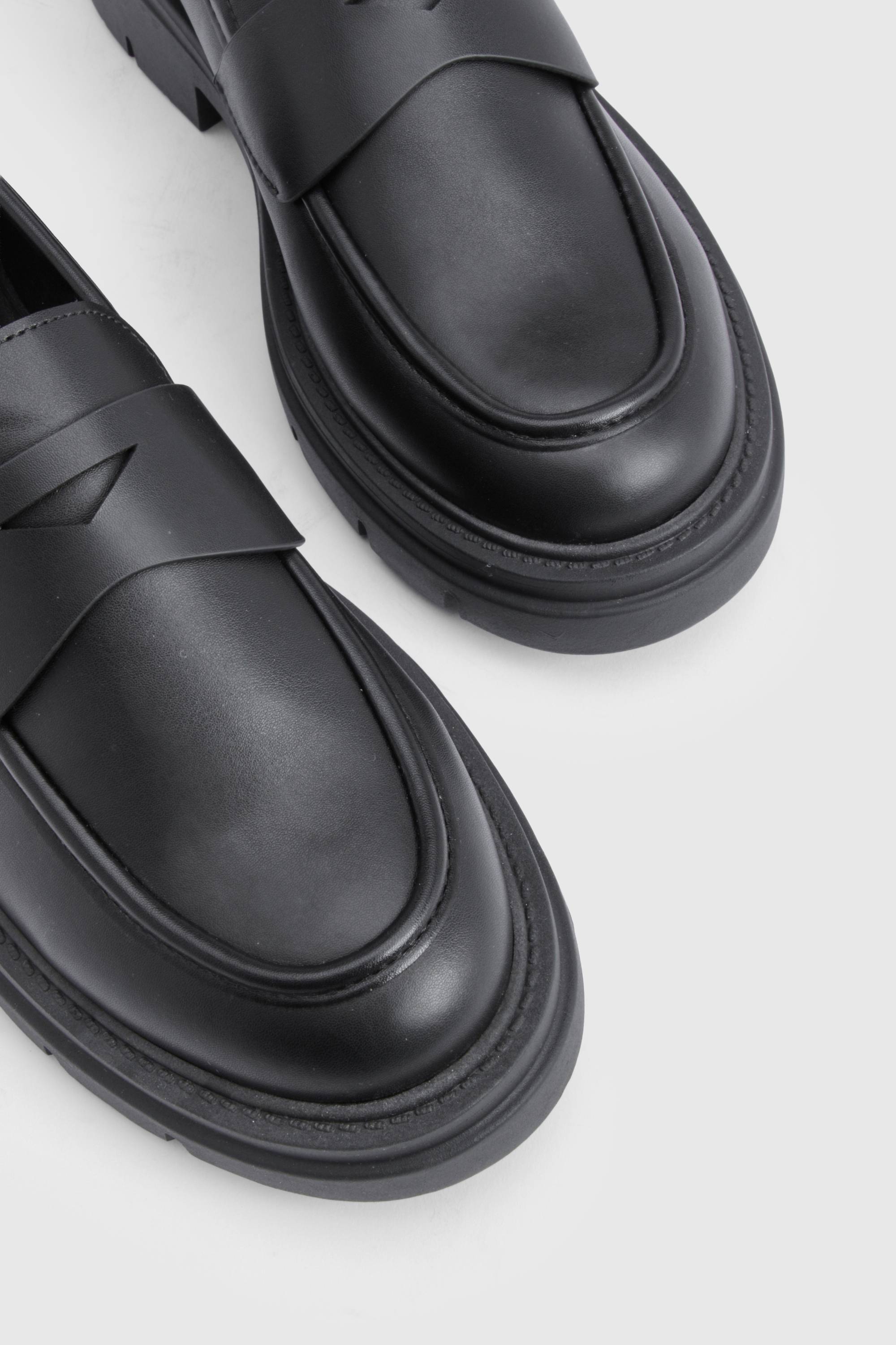 boohoo Mocassins à Détails de Panneaux Épais
