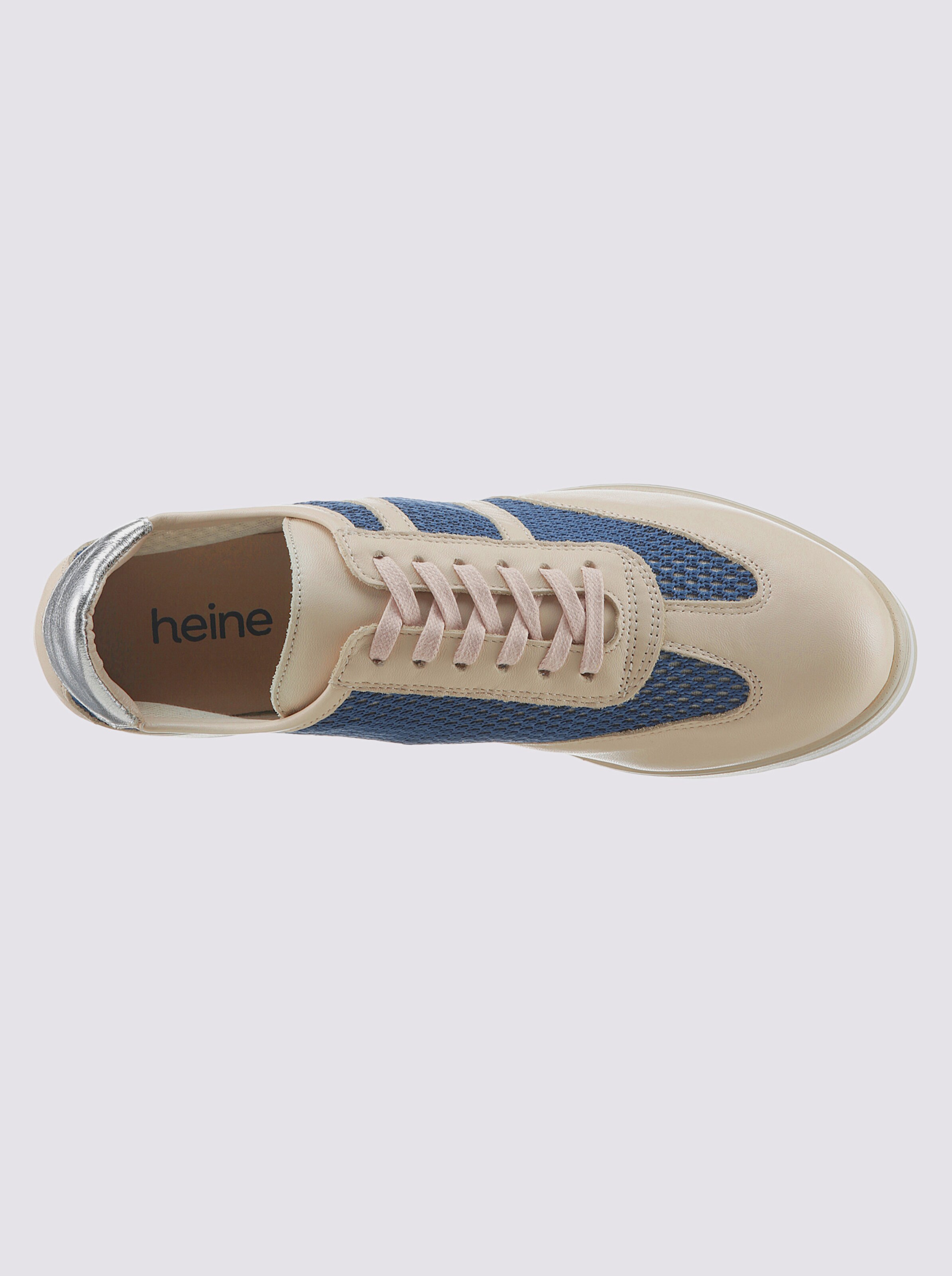 Sneaker