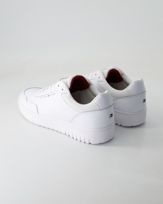 Tommy Hilfiger TH BASKET CORE LTH PINPERF Sneaker in Weiß