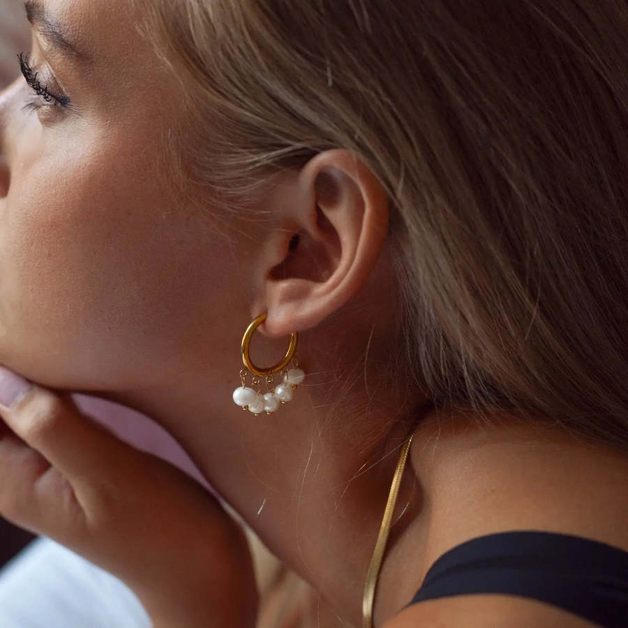 Timi Of Sweden Estelle Pearl Hoop Earrings