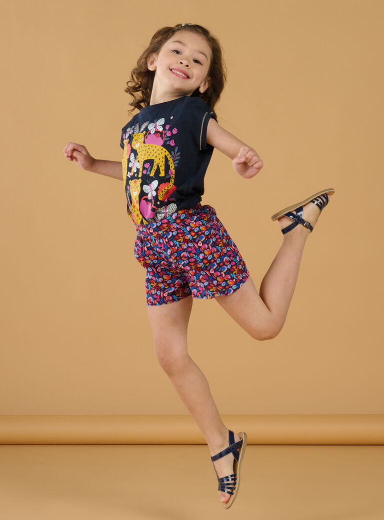 Short multicolore à imprimé fleuri
