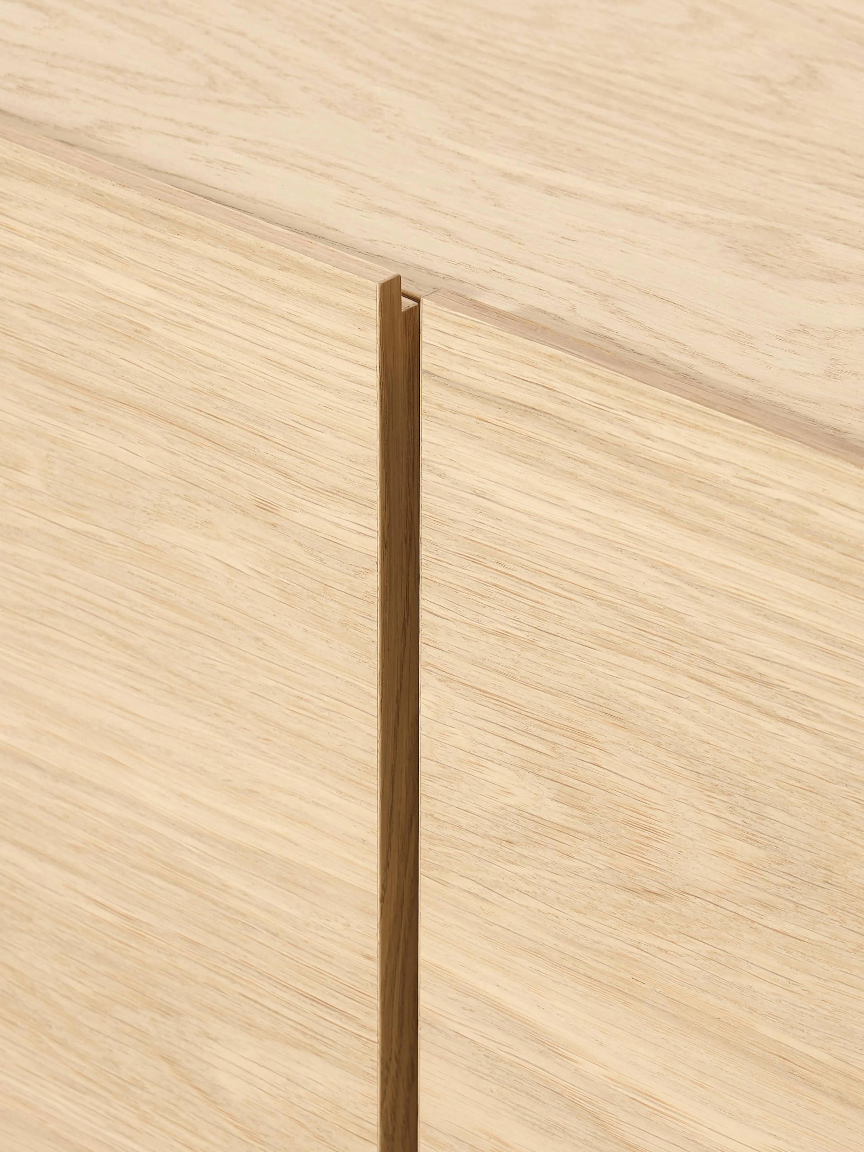 Houten dressoir Larsen