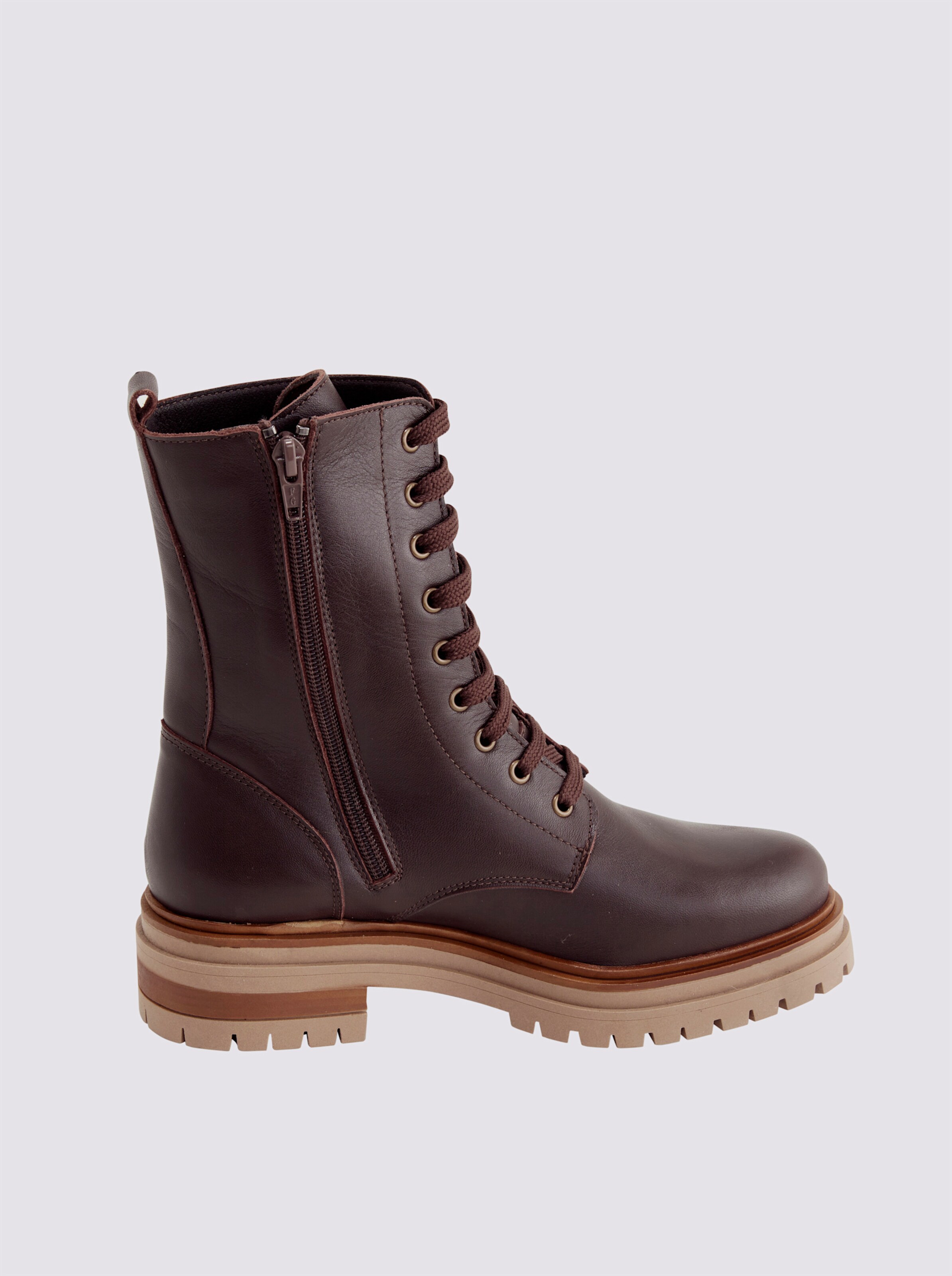 Schnürstiefel