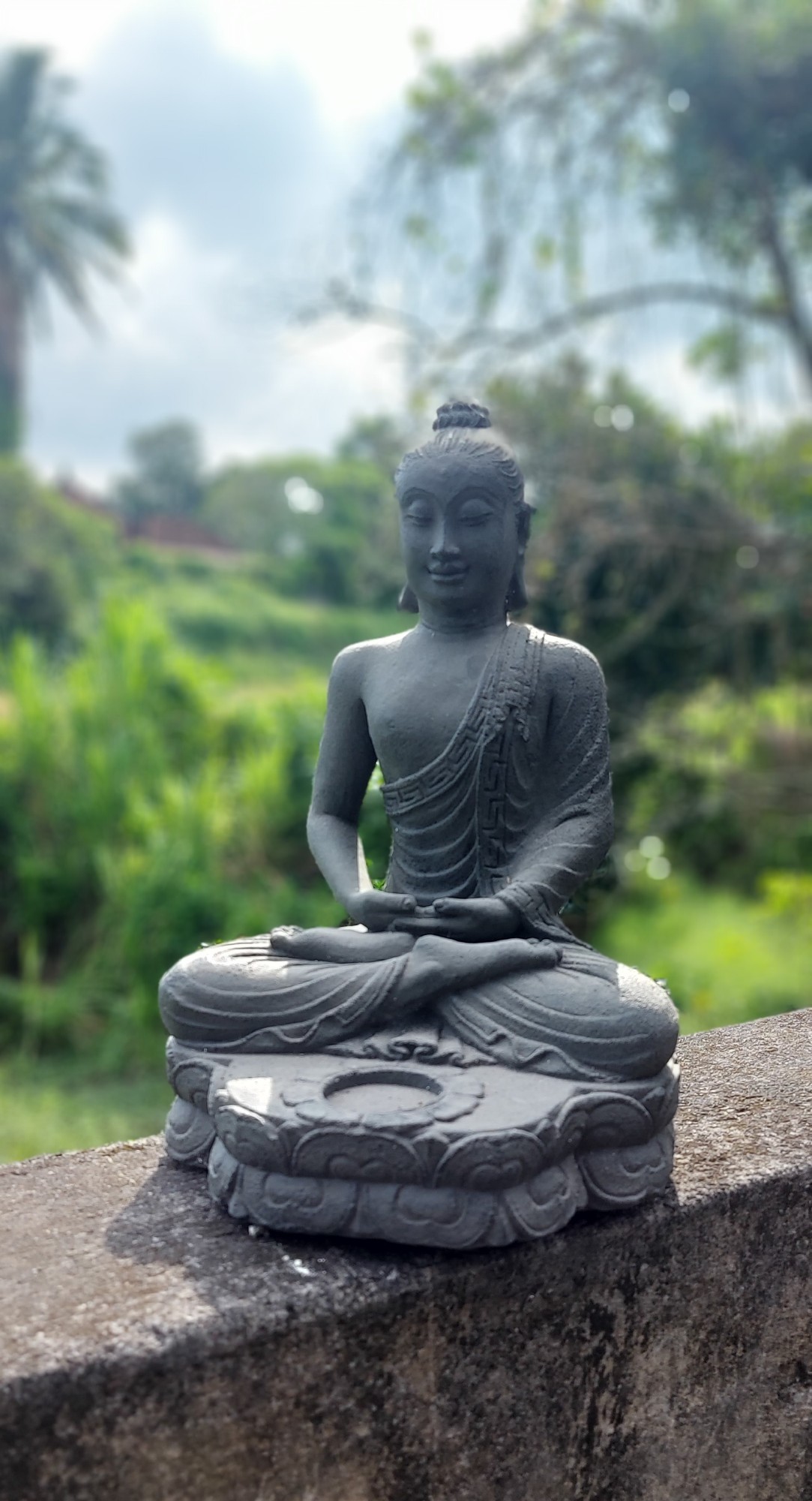 Skulptur 'Buddha sitzend' mit Teelichthalter, H 32 cm, B 21 cm, L 19 cm günstig bestellen