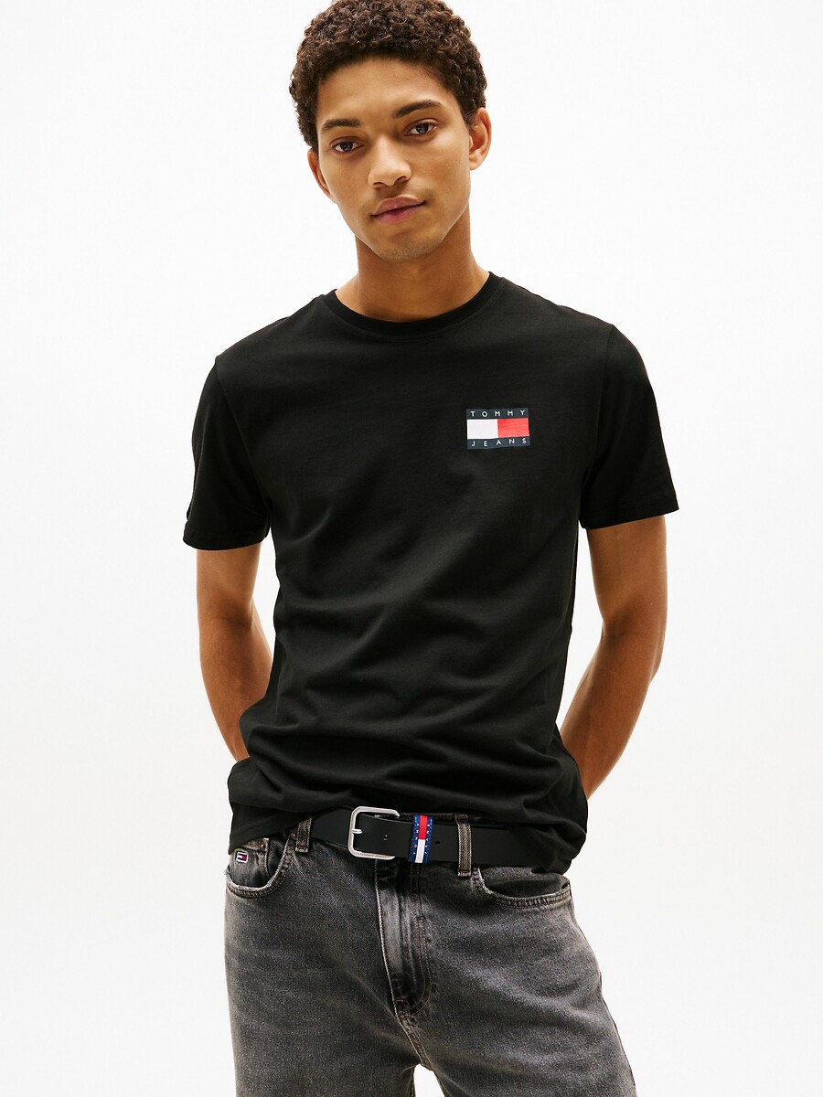 TOMMY JEANS<br>Camiseta slim com bandeira