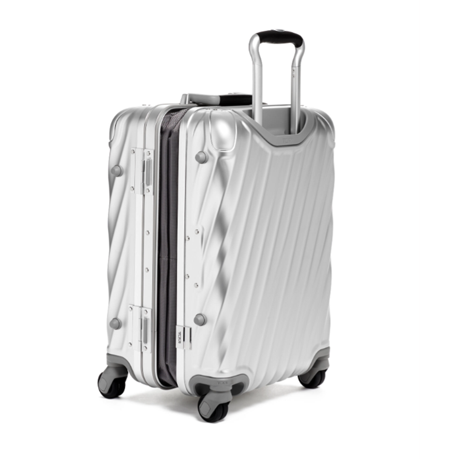 Tumi 19 Degree Aluminium International Expandable Carry-On silver