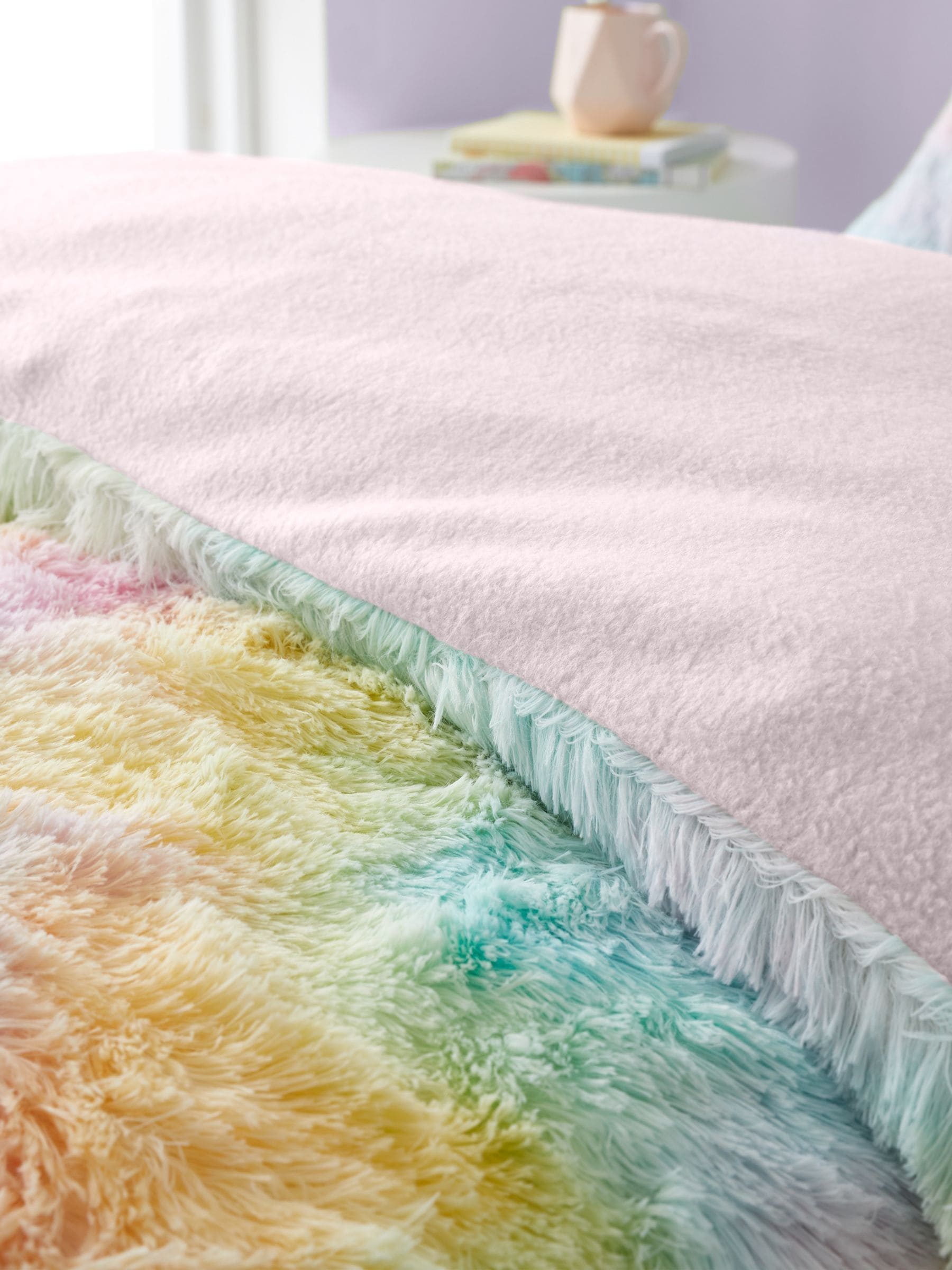 Catherine Lansfield zachte hoogpolig dekbedovertrekset met imitatiebont en regenboog