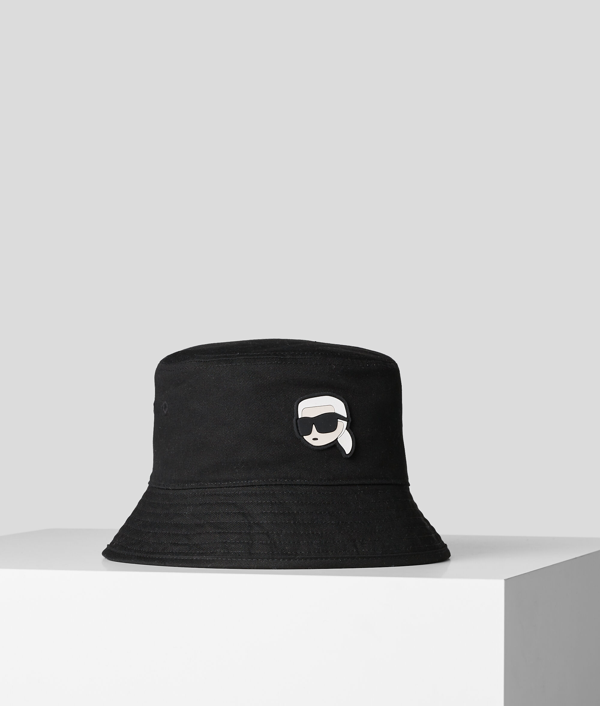 BOB RÉVERSIBLE K/IKONIK
