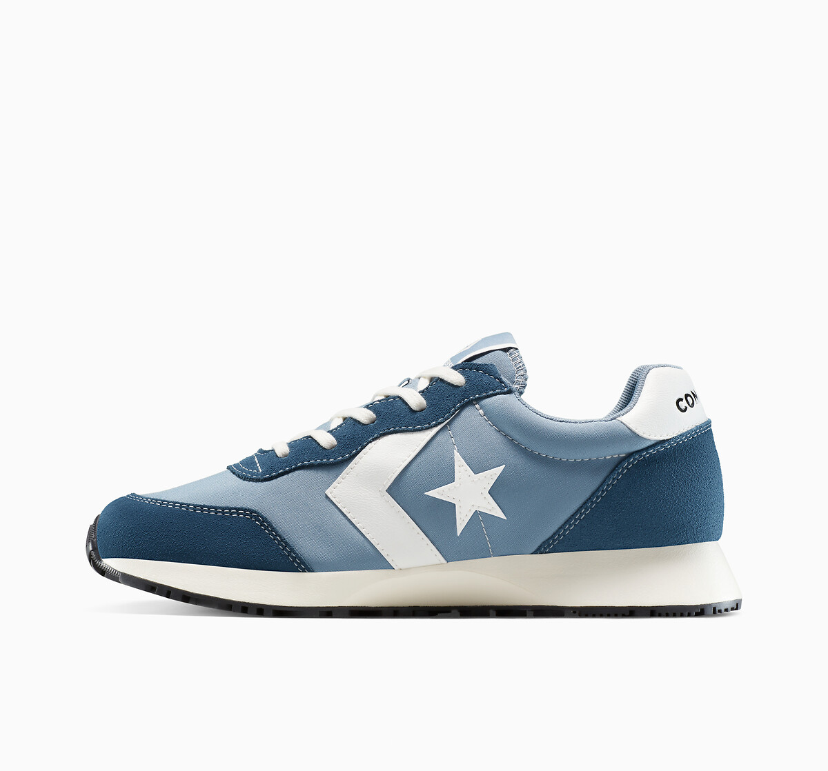 CONVERSE<br>Tênis Omega Trainer Cor da Temporada