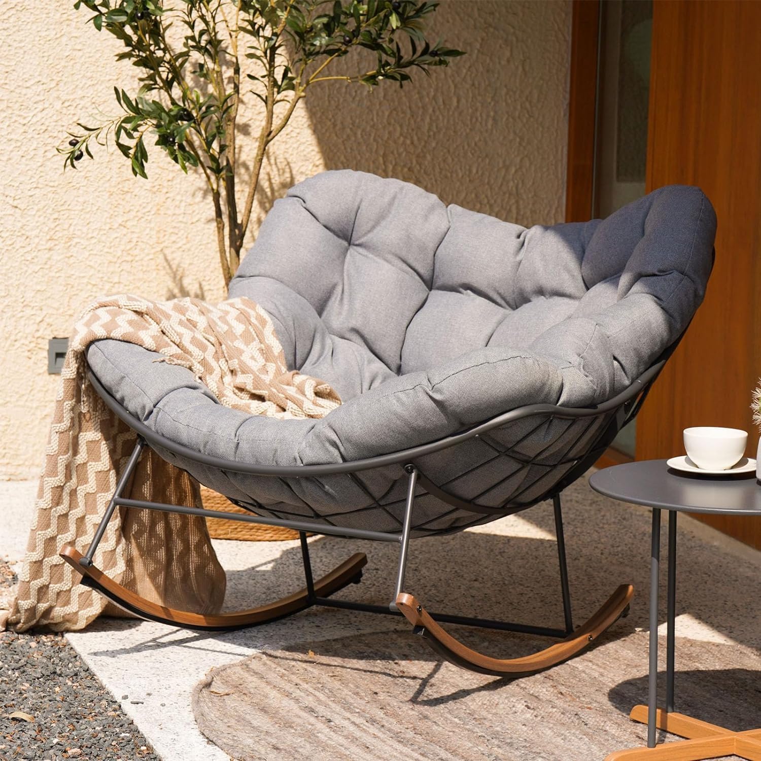 Grand patio Schaukelstuhl Garten Schwingsessel schaukelsessel Wohnzimmer Relaxstuhl mit gepolsterter, bis 150 kg belastbar für Garten, Schlafzimmer, Wohnzimmer, Ecke, Veranda, Hellgrau