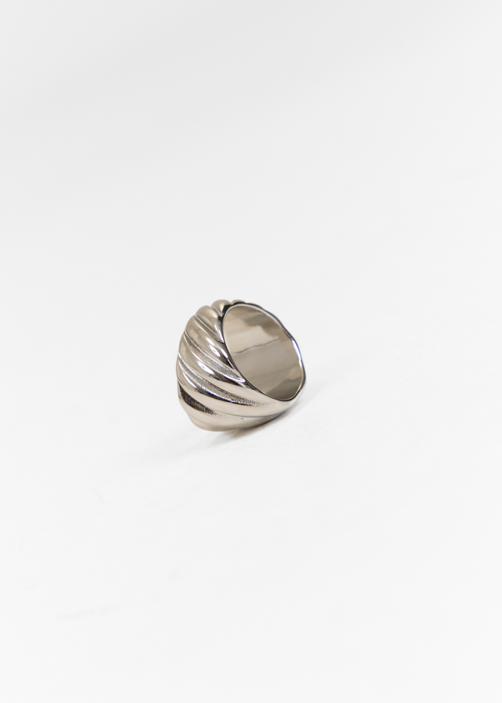 Lynn ring zilver