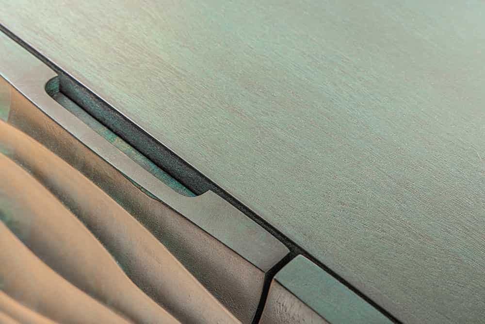 Design Sideboard WAVE 160cm türkis Mangoholz Massivholz mattgold Metallbeine