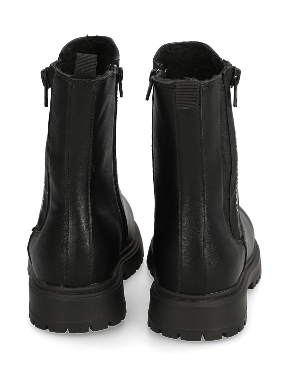 Stiefelette