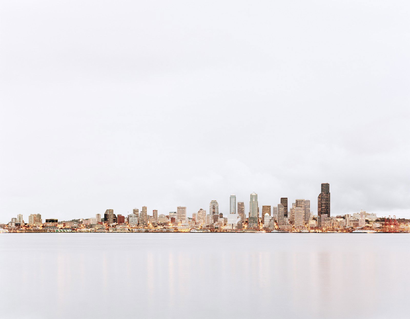 Seattle by Hiepler & Brunier - Limited Edition. Edition of: 150. Signed.