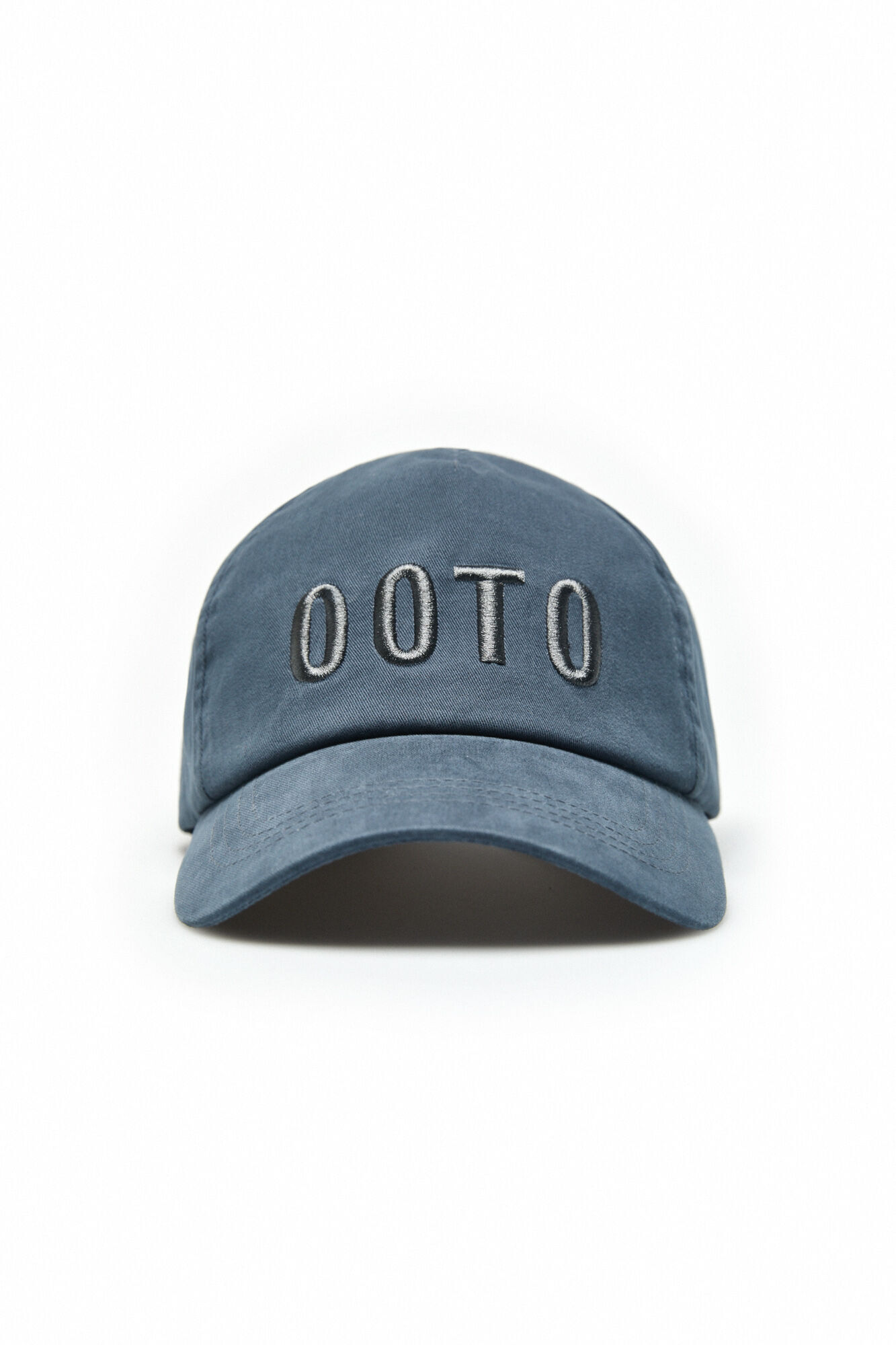 Boné de algodão com o logotipo da OOTO