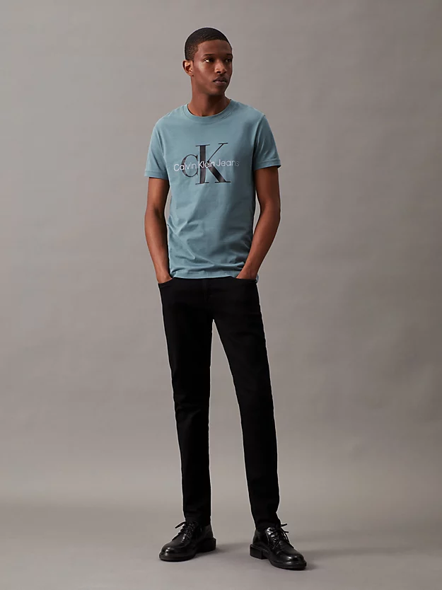 Camiseta slim fit com monograma