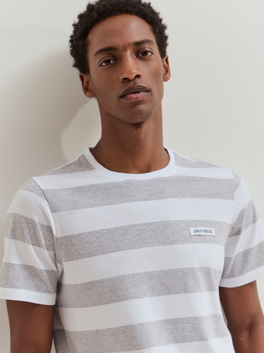 T-shirt de algodão às riscas