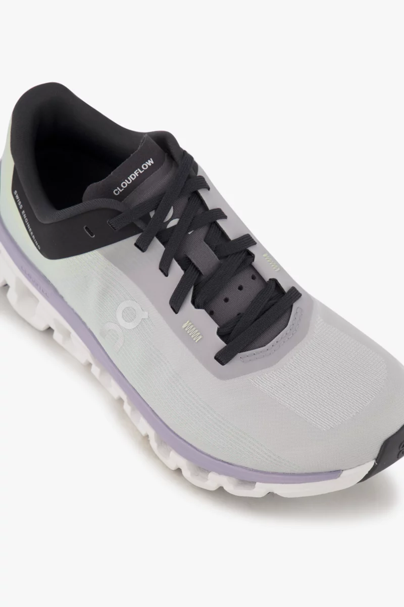 ON Cloudflow 4 Damen Laufschuh