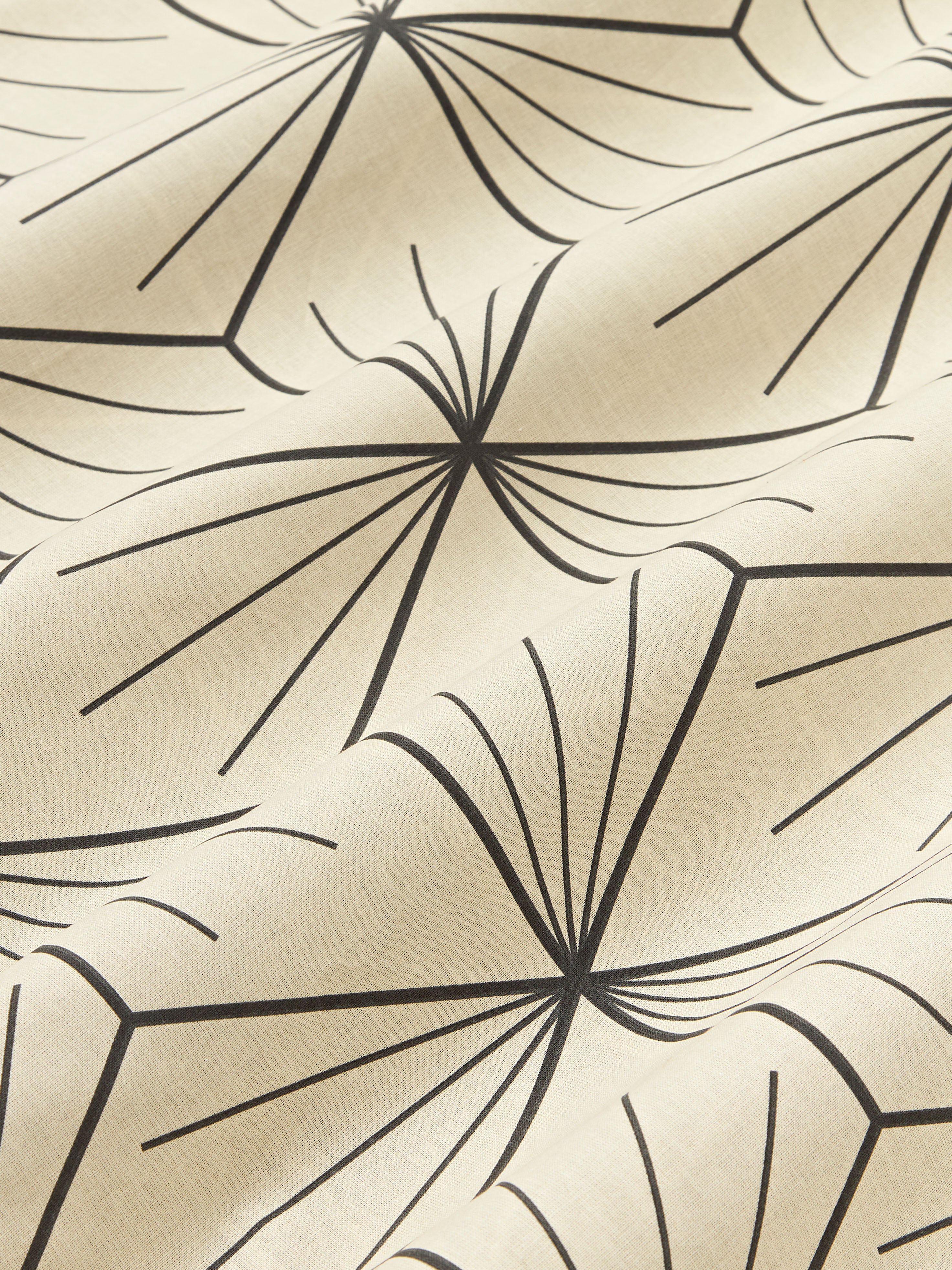 Omkeerbare kussenhoes Ilda met geometrische print