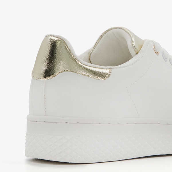 Blue Box dames sneakers met metallic details