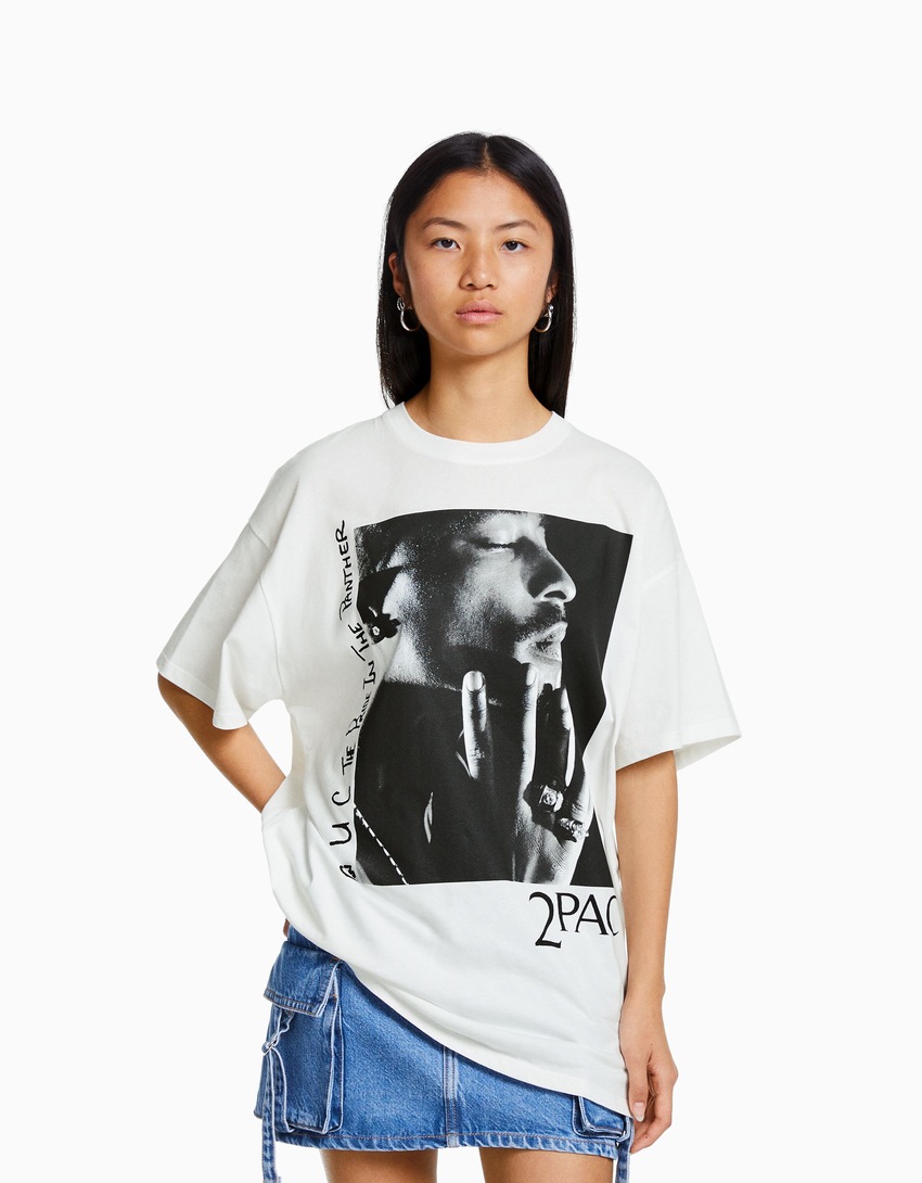 Camiseta oversized de manga curta com estampa do Tupac