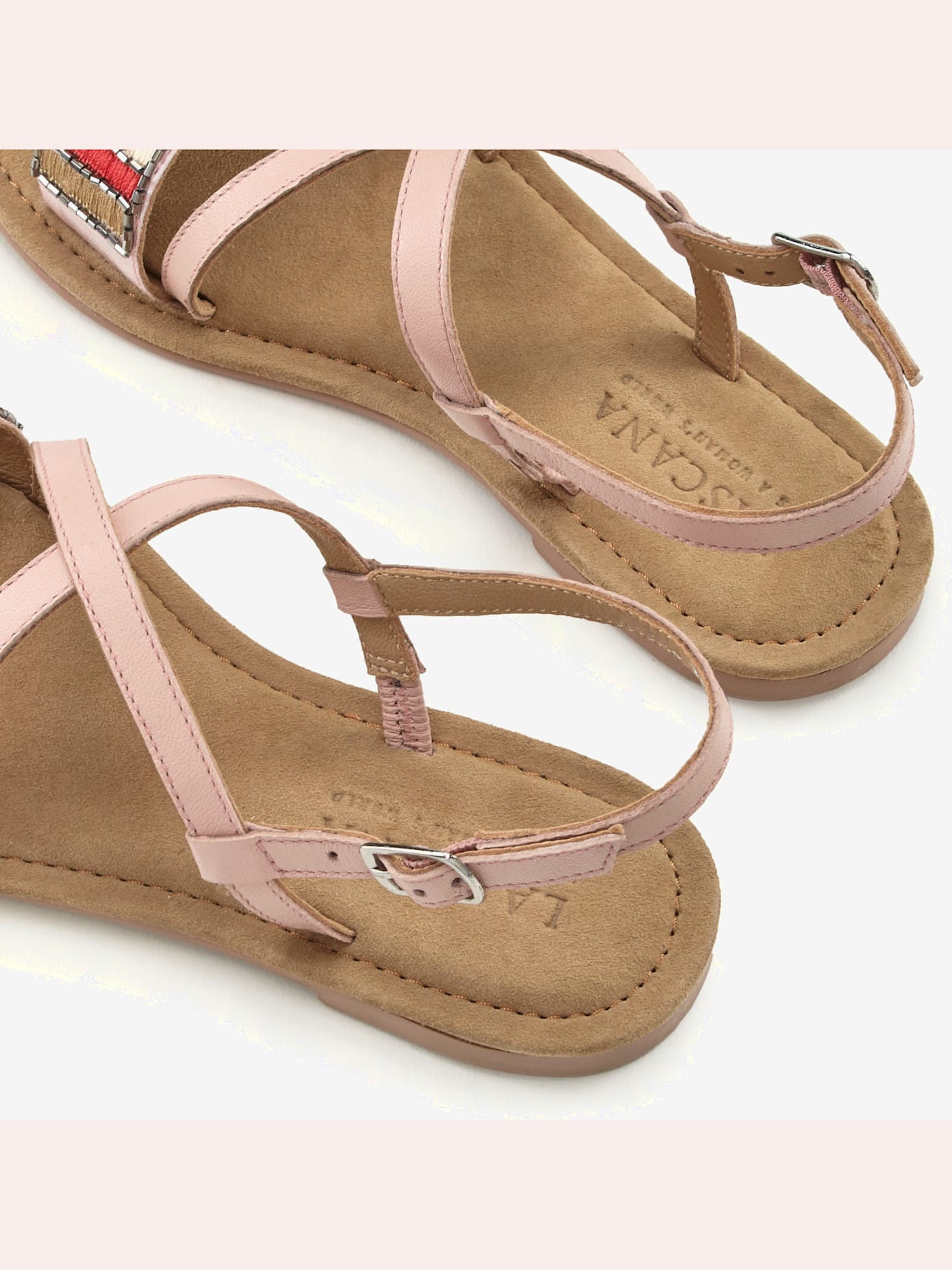 Sandales petites brides raffinées
