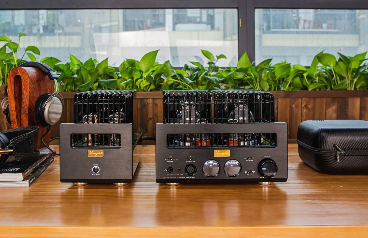 Cayin HA-300 MK2 Noir Amplis casques