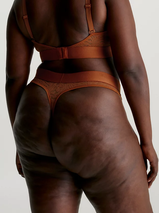 Calcinha fio dental de renda plus size - Intrinsic