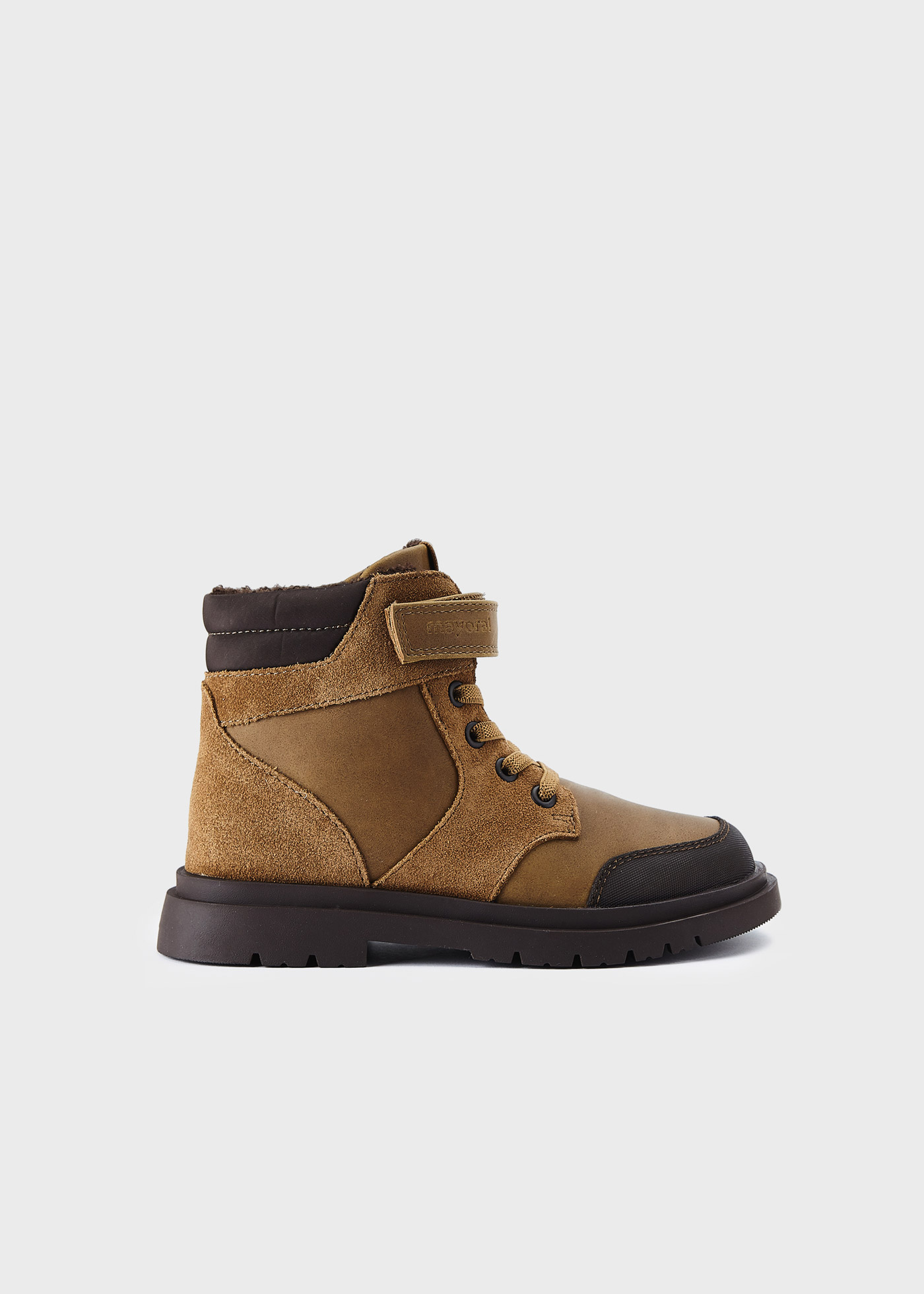 Botas de montanha de couro sustentável para meninos