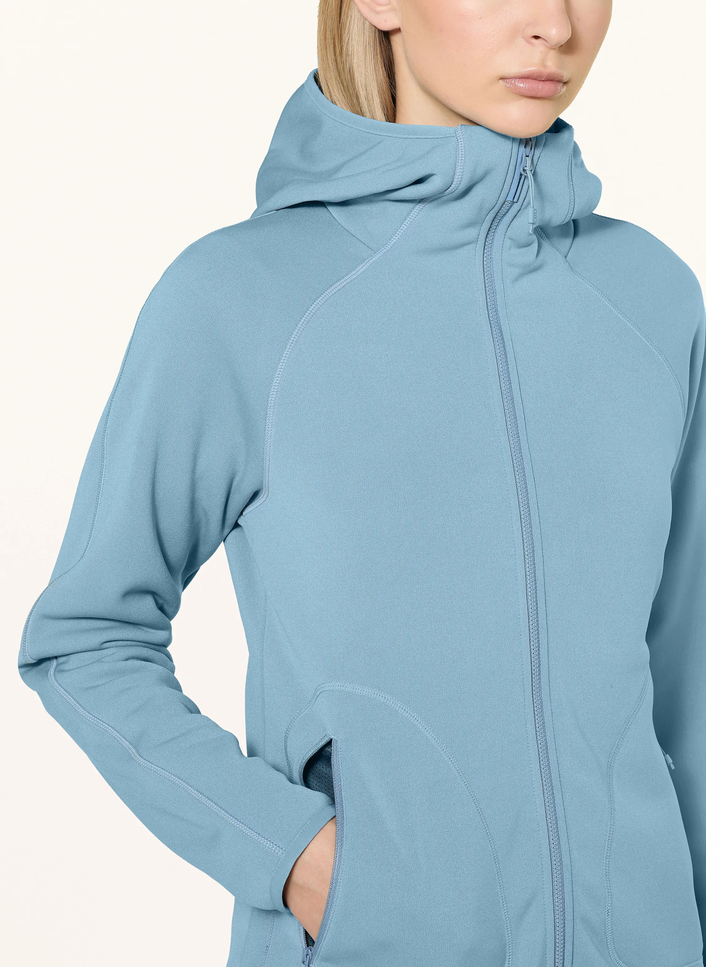 THE MOUNTAIN STUDIO Midlayer-Jacke M-2 W