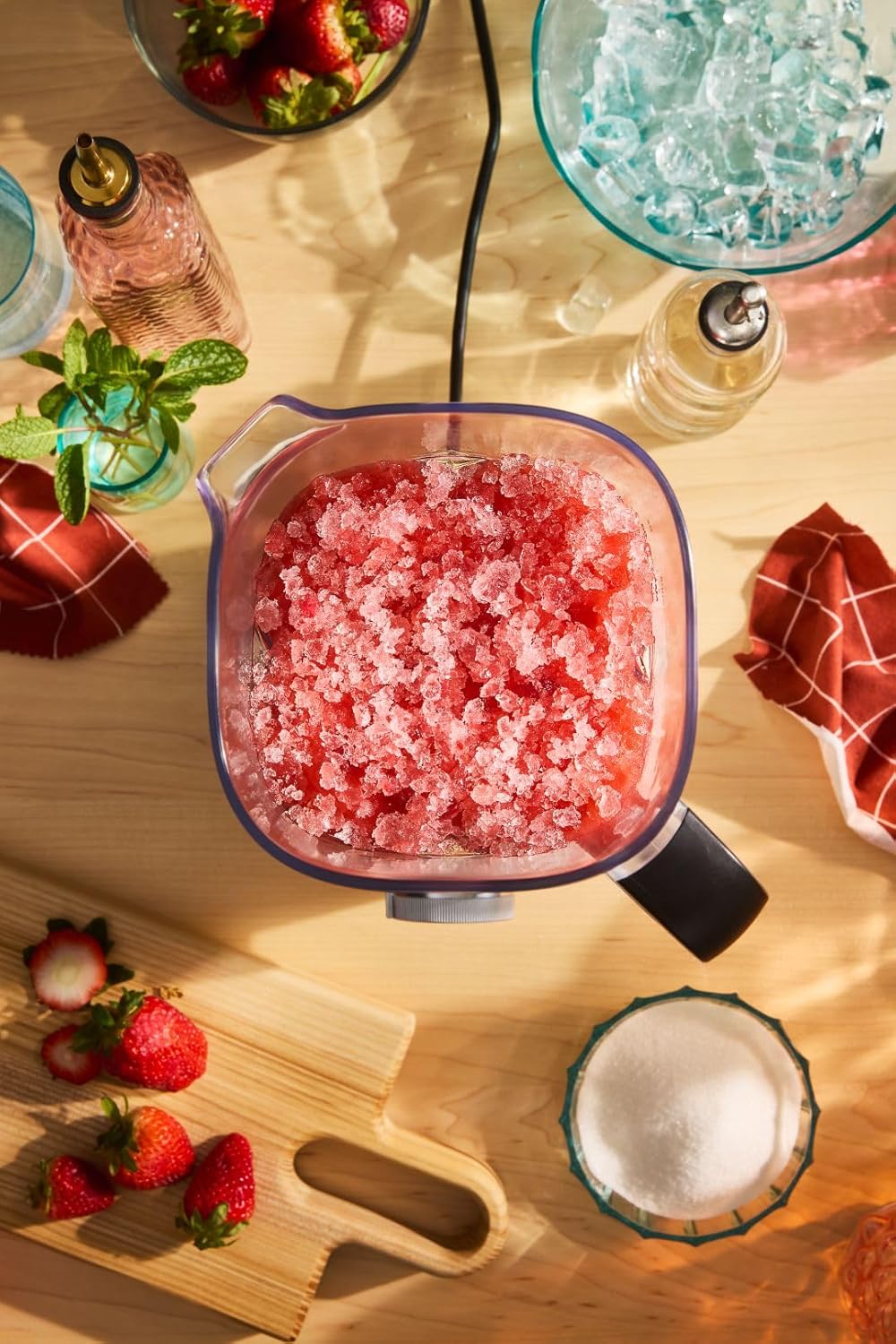 KitchenAid 5KSB2073EBM Pure Power Blender Standmixer, 1,5 PS Motor, Asymmetrische Klingen, Eis-Crushen, für Suppen & Smoothies, 10 Stufen, 2L BPA-freier Behälter, Matt-Schwarz