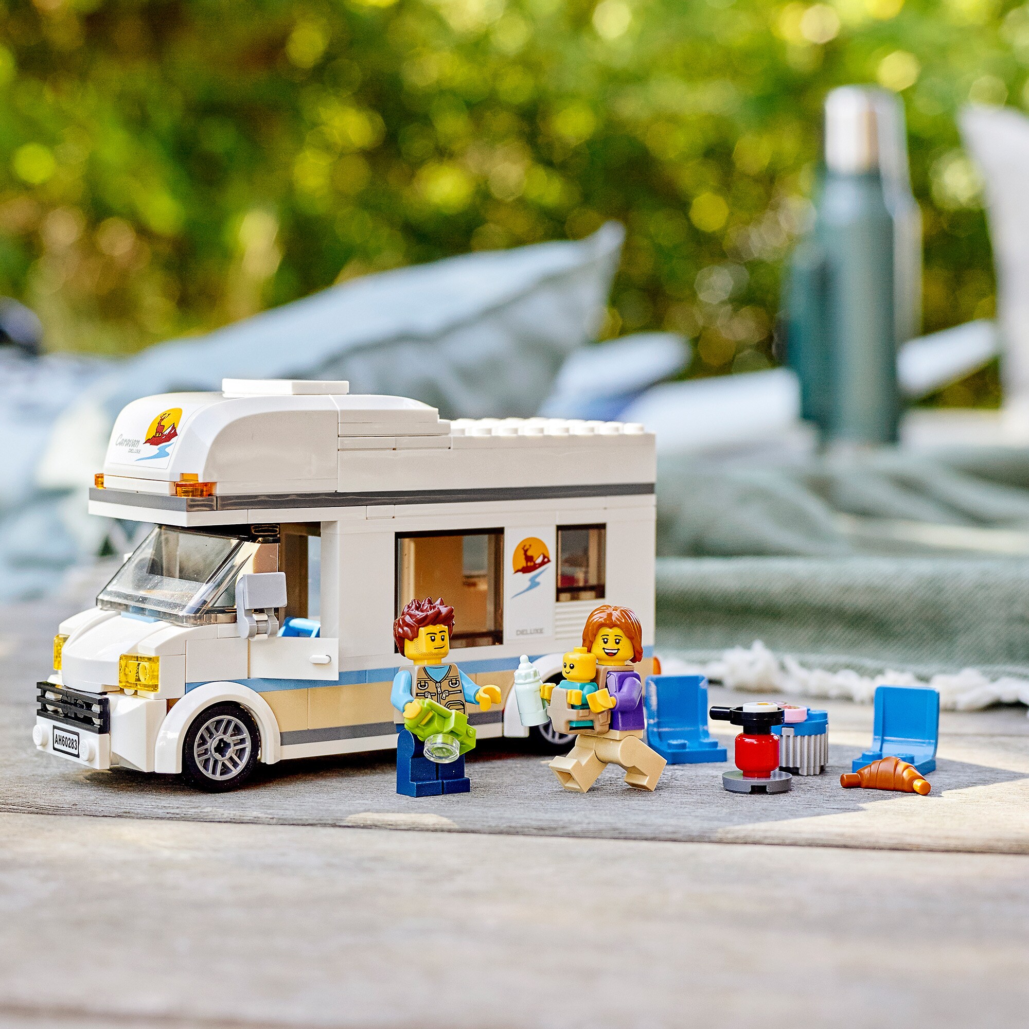 LEGO Konstruktionsspielzeug City Ferien-Wohnmobil