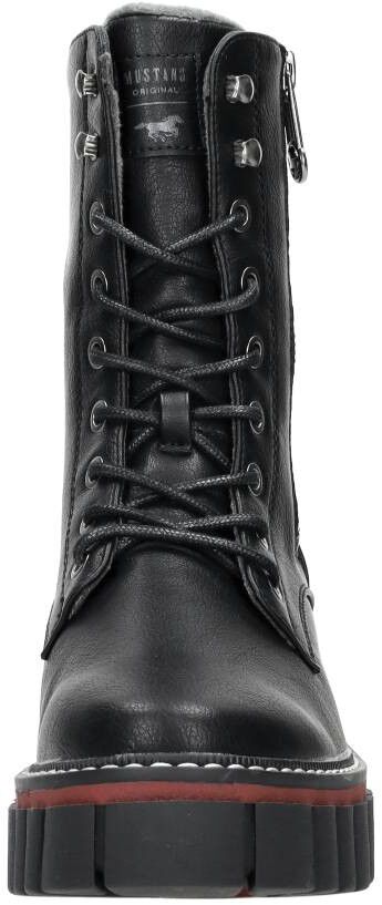 Mustang Veterschoenen Hoog zwart