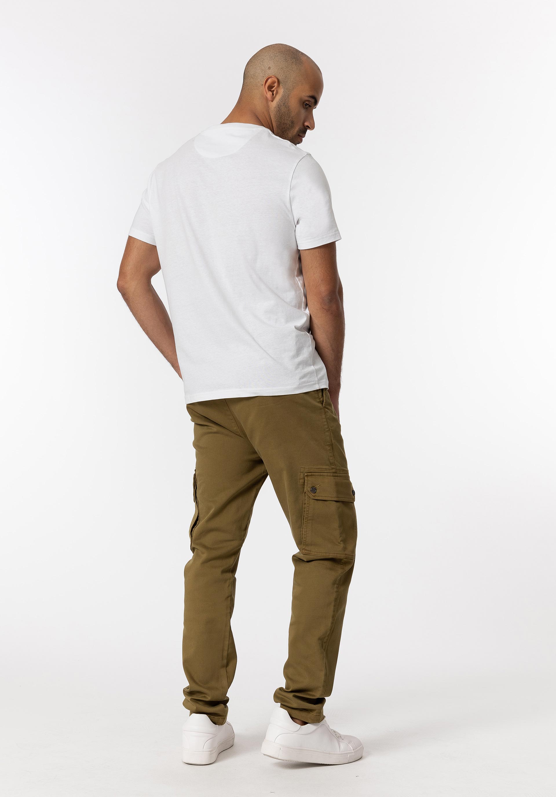 Calças Cargo Comfort Fit