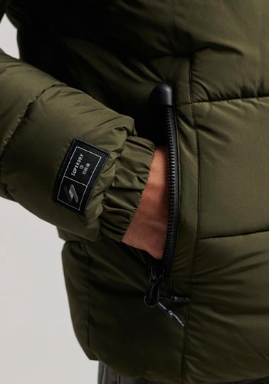 Superdry Steppjacke »HOODED SPORTS PUFFR JACKET« mit Kapuze mit kontrastfarbener Stickerei