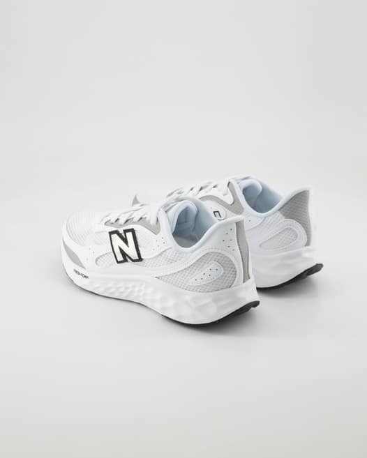 New Balance WARISTT4 Sneaker in Weiß