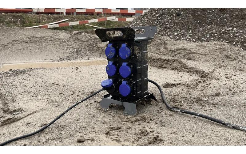 Stromverteiler mit Ständer, 6 x T23 IP55<br>Effiziente Energieverteilung für den Aussenbereich