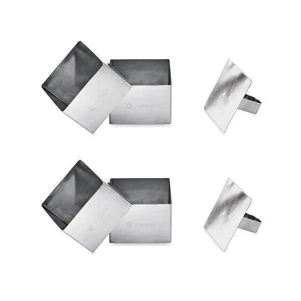Lot de 4 emportes pièces carrés en inox avec poussoir Mathon