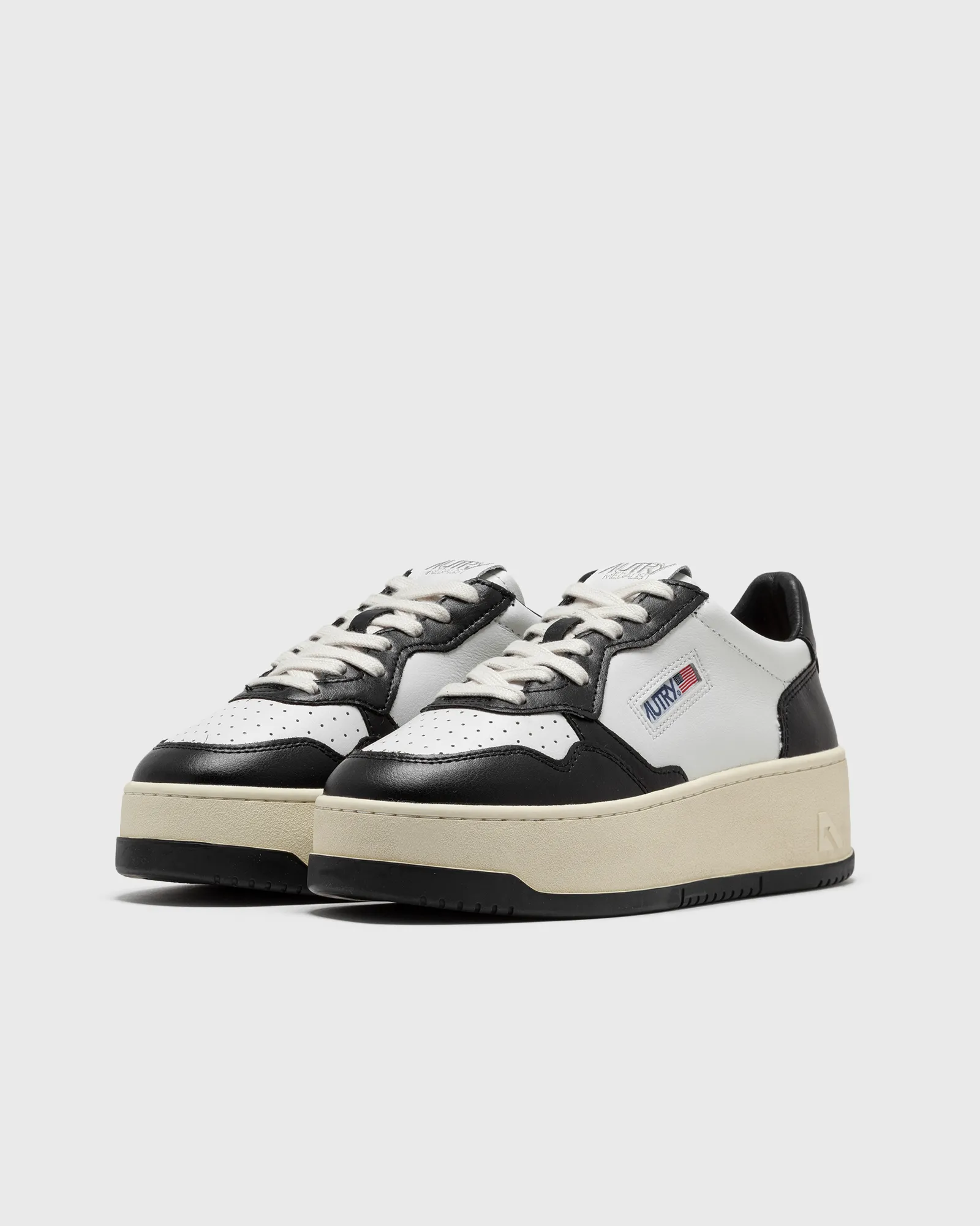 Autry Action Shoes PLATFORM LOW WOM