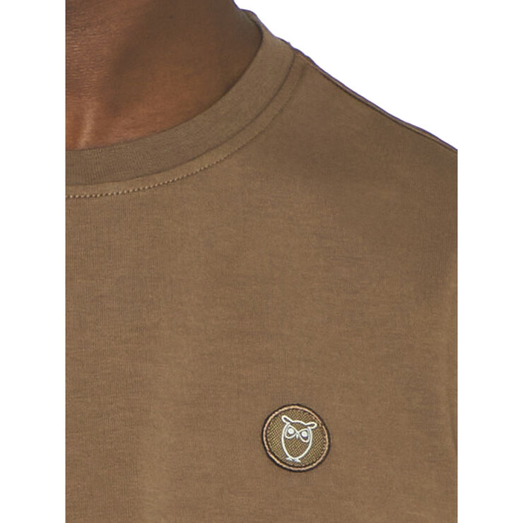 Knowledge Cotton Apparel LOKE badge tee - Regenerative Organic Certified� - GOTS/Vegan Cub