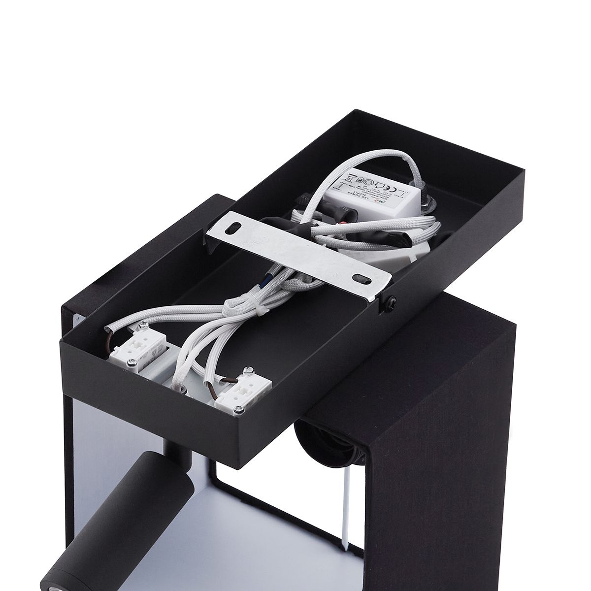 Moderne wandlamp zwart vierkant met leeslamp - Puglia