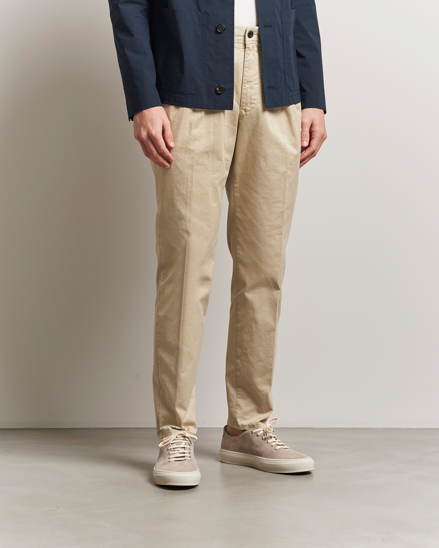 Incotex Tapered Fit Pleated Slacks Light Beige