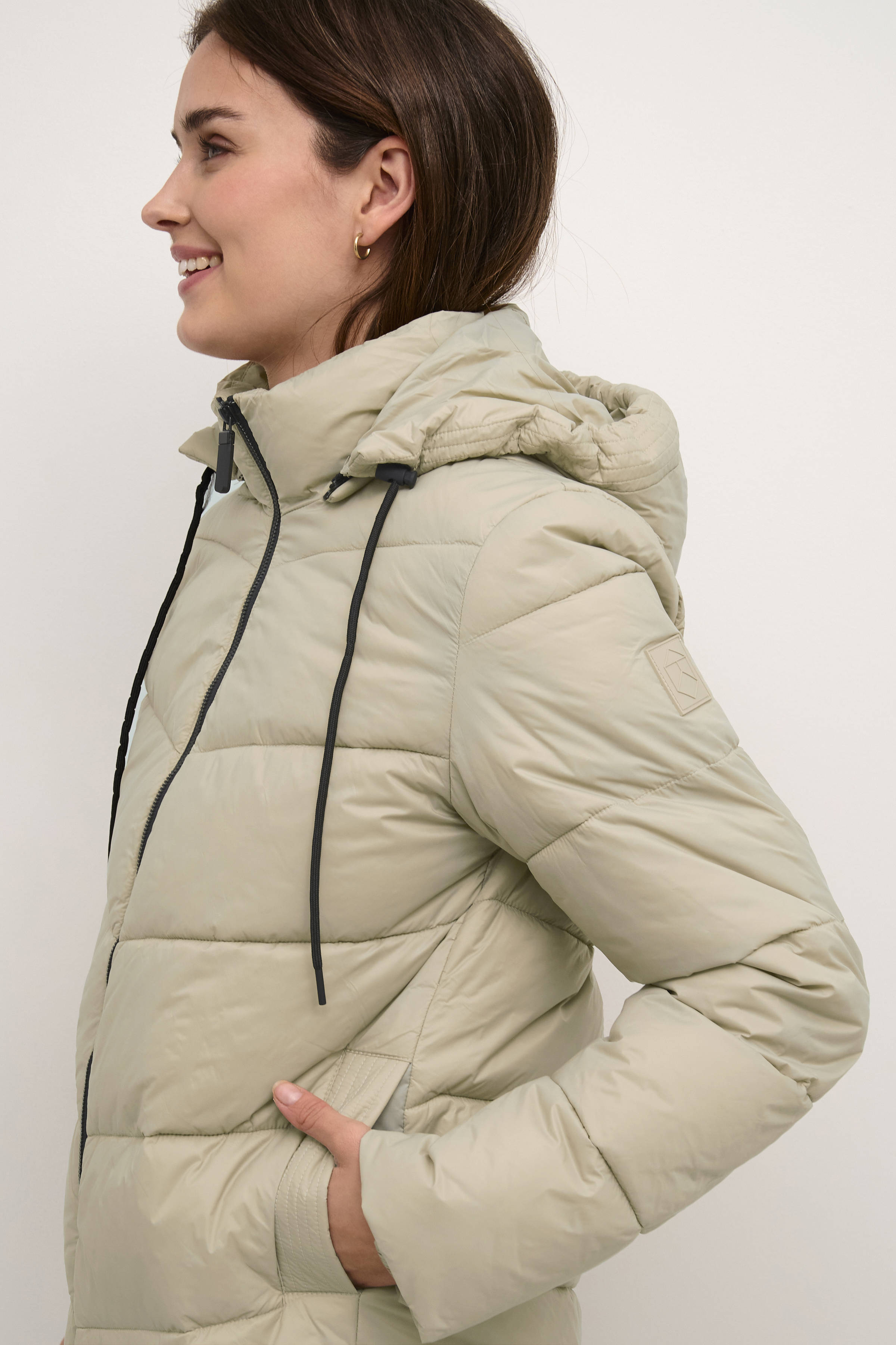 Kaffe jas beige