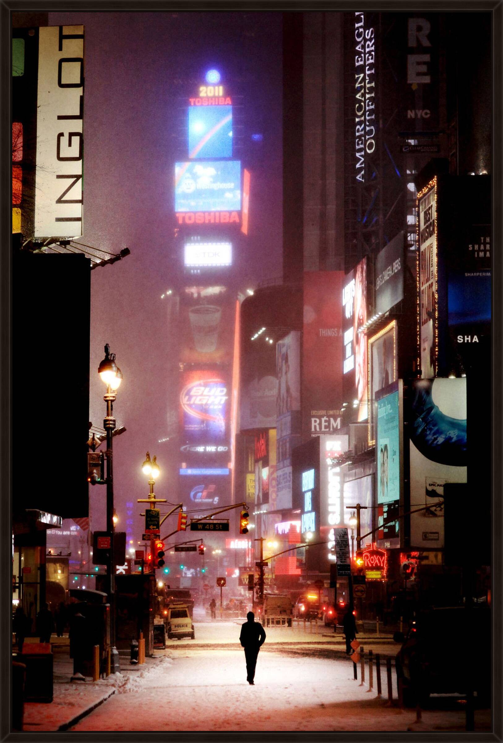 Man on broadway by Christophe Jacrot - Limited Edition. Edition of: 75. Signed.