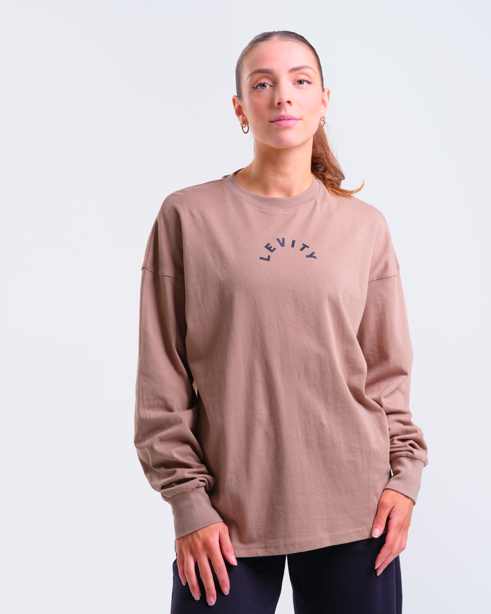 LEVITY Movement LS Beige