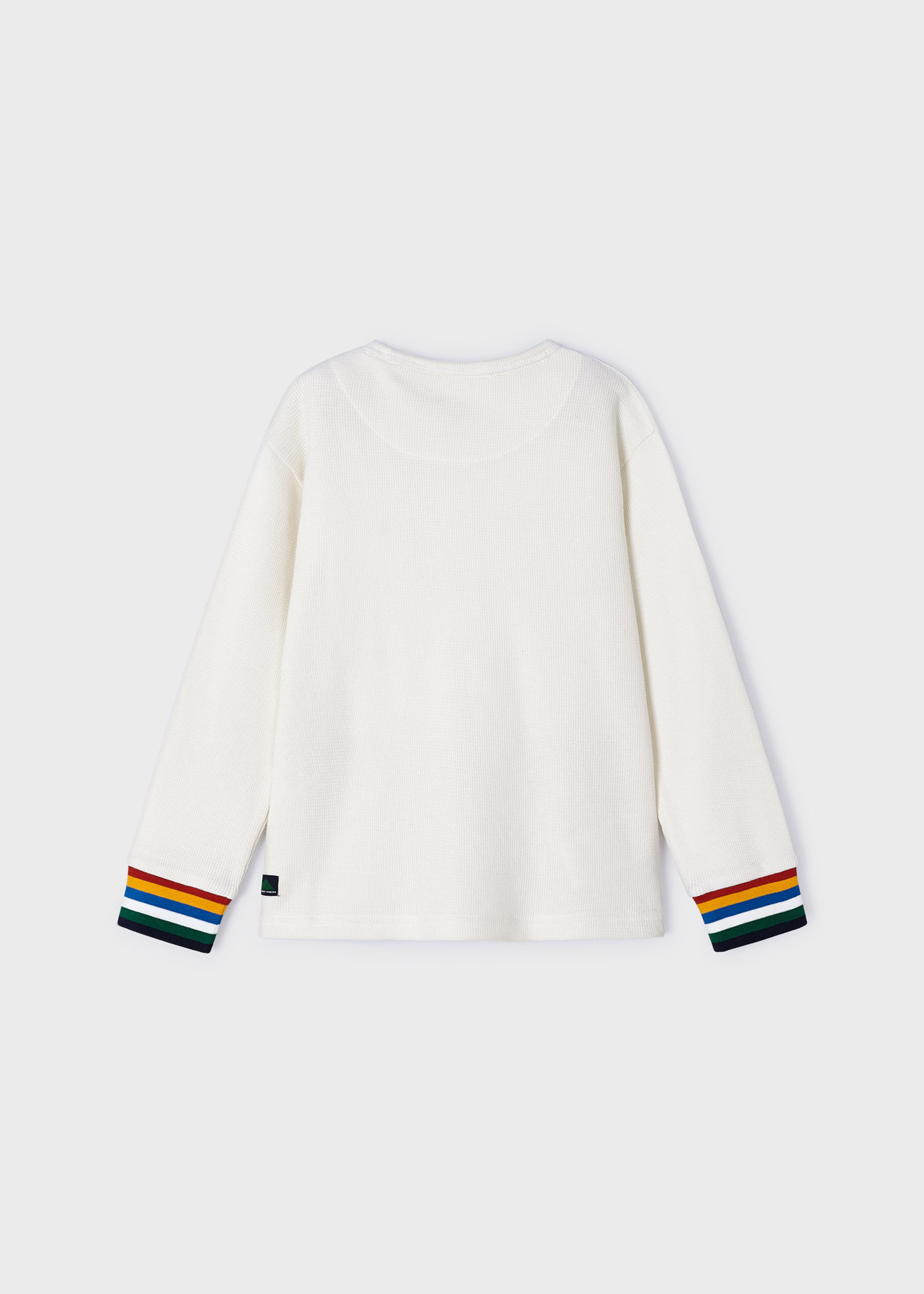 Camiseta infantil Better Cotton com punho listrado