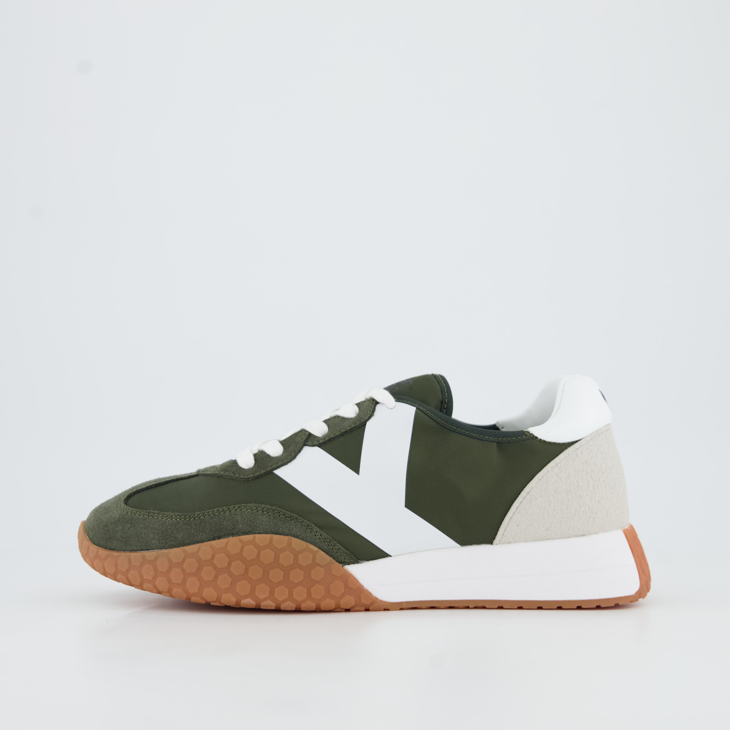 Keh-noo Sneaker